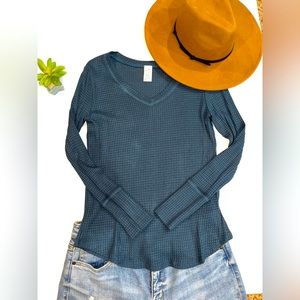 Simple Long Sleeve V-Neck